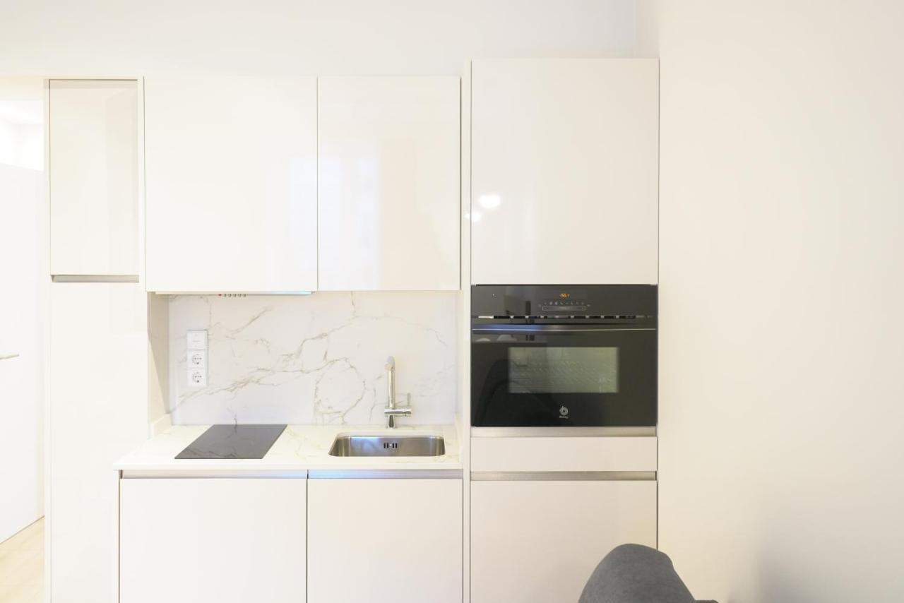 Apartamentos La Flora Burgos Todos Con Aire Acondicionado Y Ascensor Exterior foto